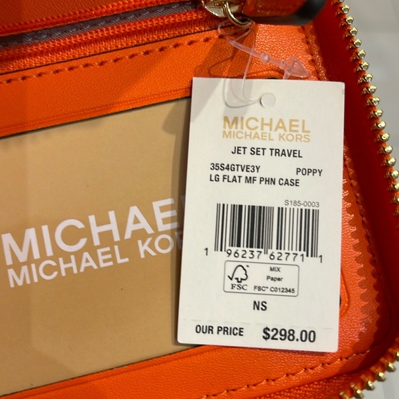 MICHAEL KORS LARGE FLAT MULTIFUNCTION PHONE CASE WALLET WRISTLET
POPPY
NWT - Picture 5 of 16